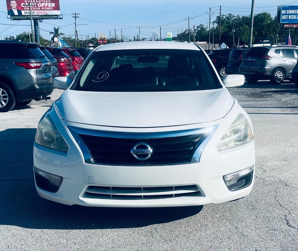 2015 Nissan Altima - $8,500