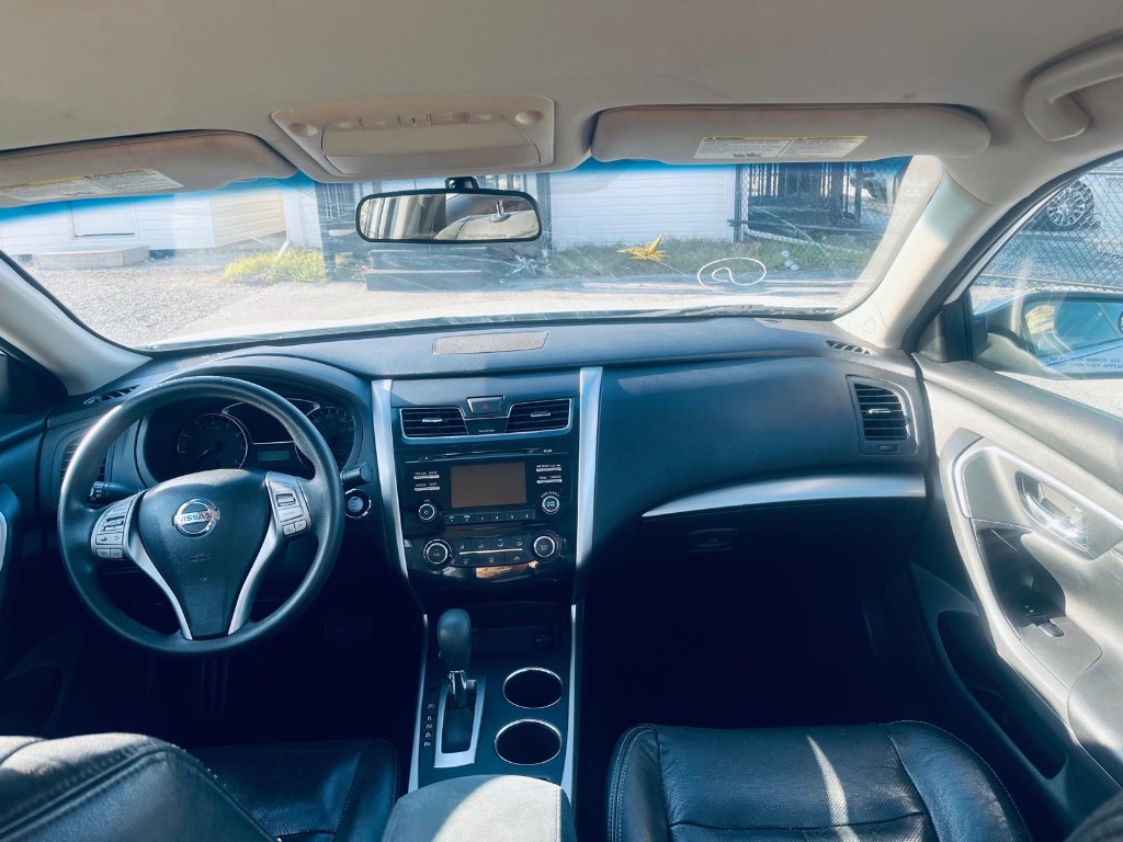 2015 Nissan Altima - $8,500