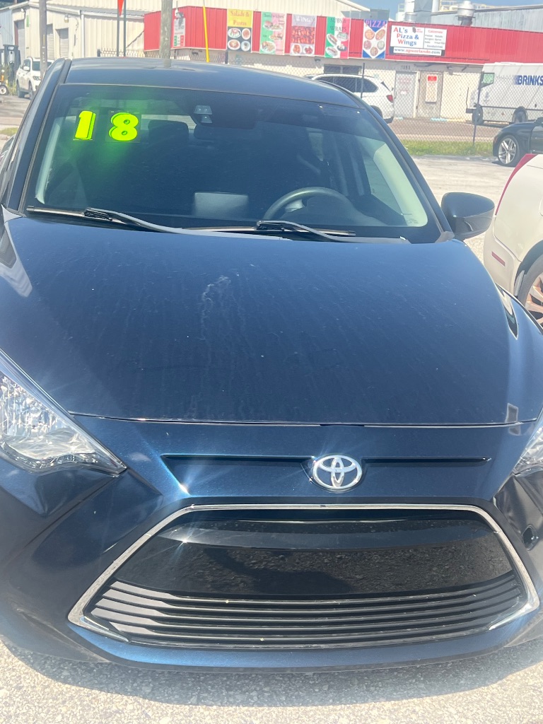 2018 Toyota Yaris - $12,500