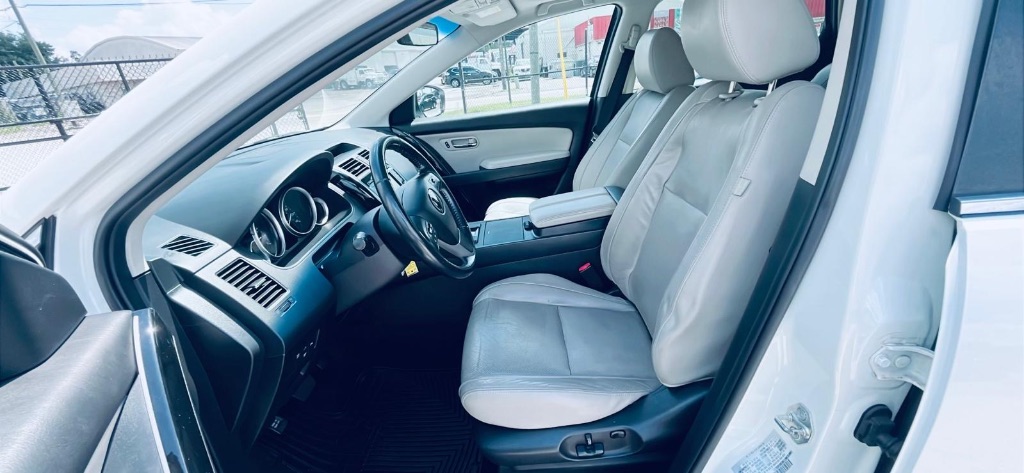 2015 MAZDA CX-9 - $9,500