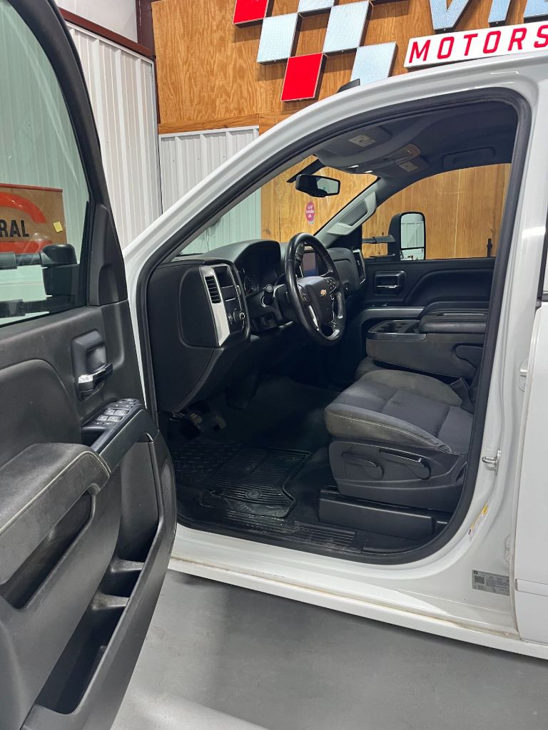 2019 Chevrolet Silverado Ld - $12,000