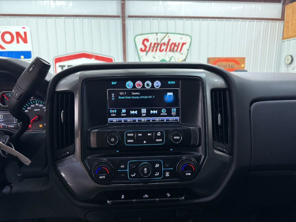 2018 Chevrolet Silverado 1500 - $23,999