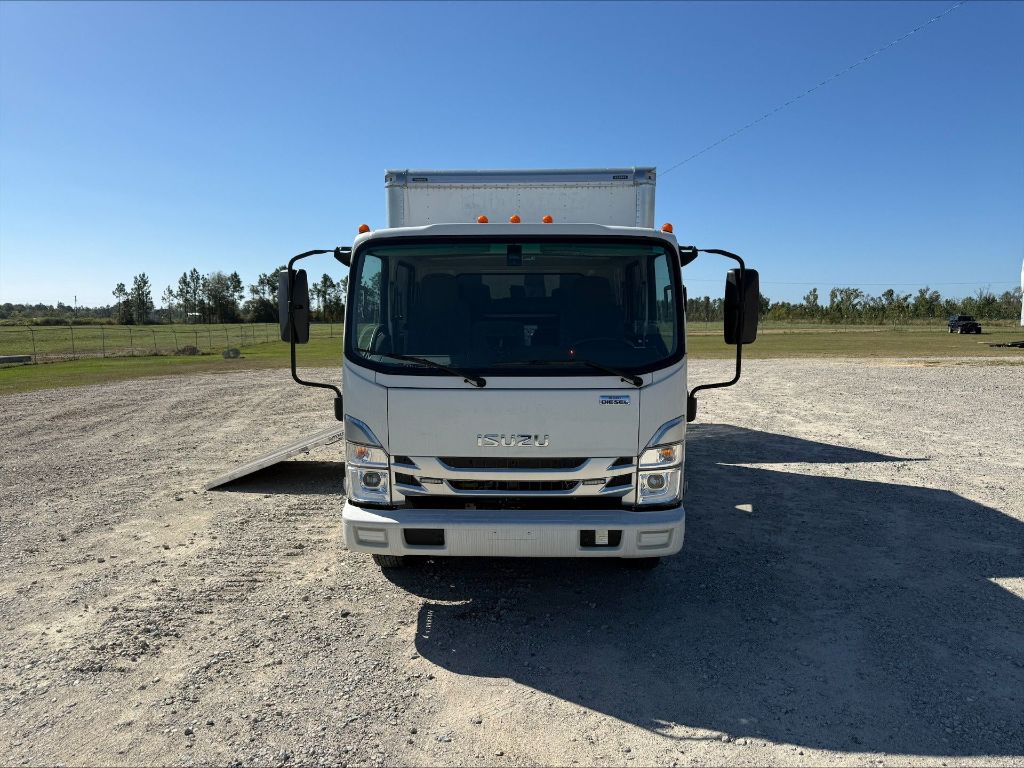 2023 Isuzu Nrr - $89,500