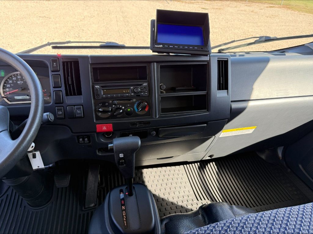 2023 Isuzu Nrr - $89,500