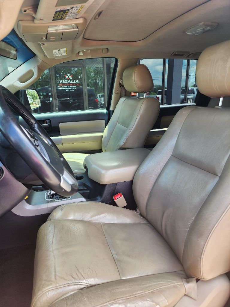 2014 Toyota Sequoia