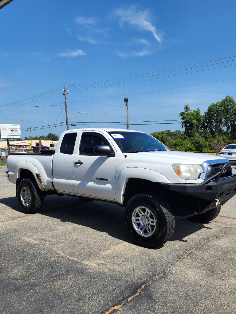 2015 Toyota Tacoma - $18,999