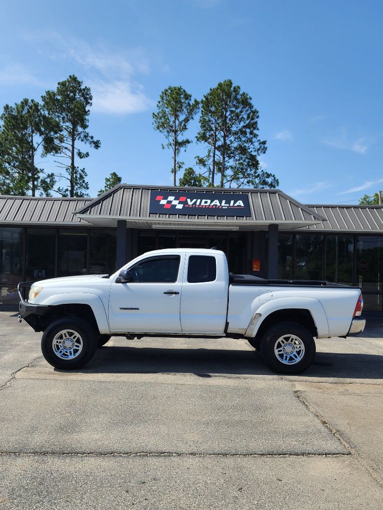 2015 Toyota Tacoma - $18,999