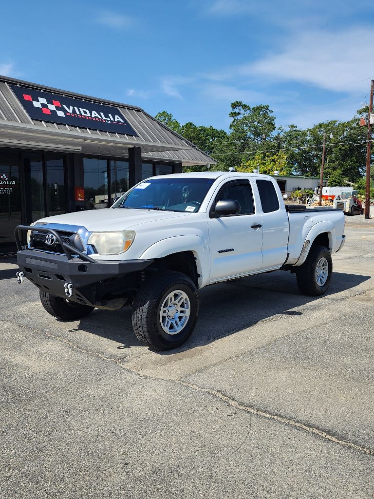 2015 Toyota Tacoma - $18,999