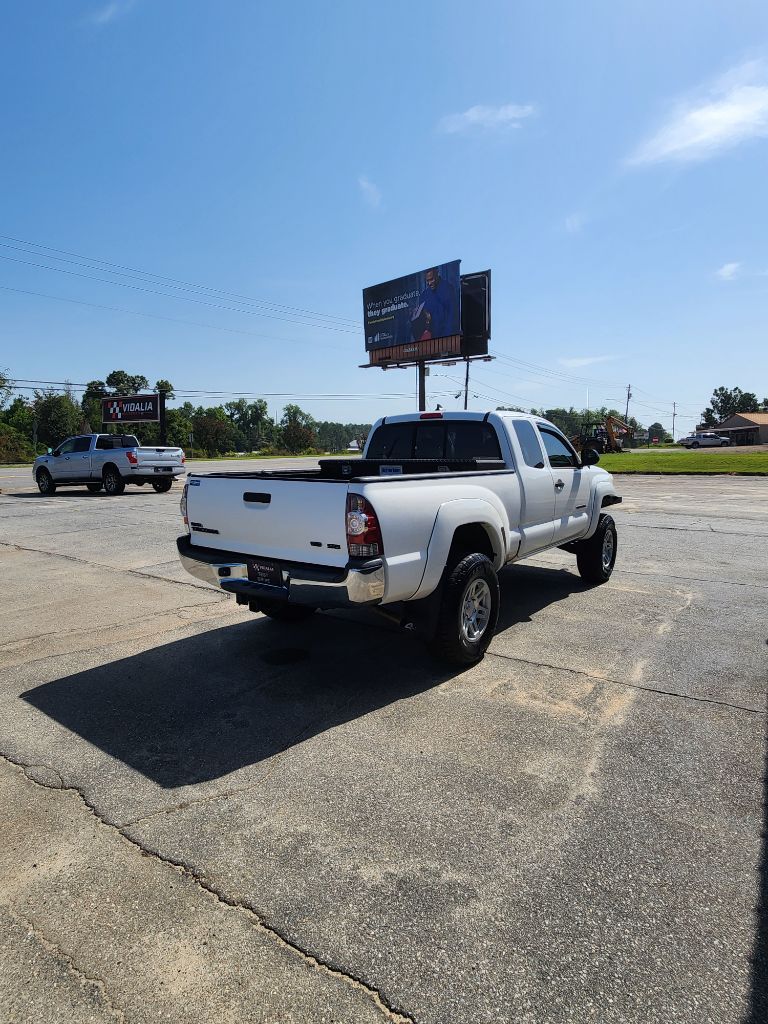 2015 Toyota Tacoma - $18,999