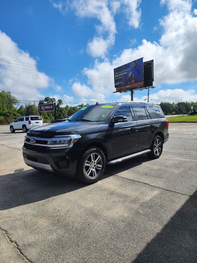2023 Ford Expedition - $31,999