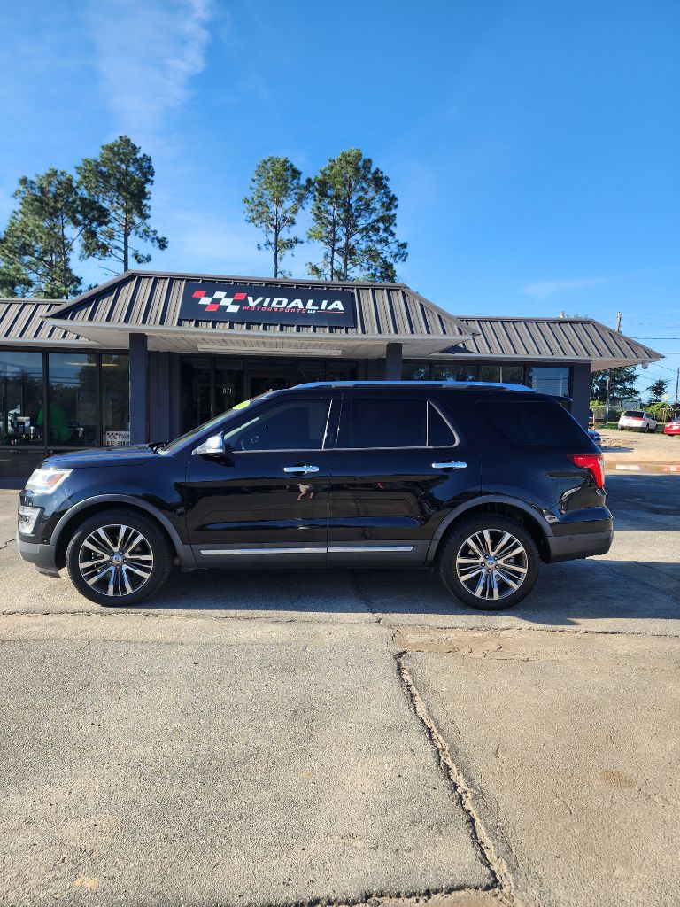 2017 Ford Explorer - $12,900