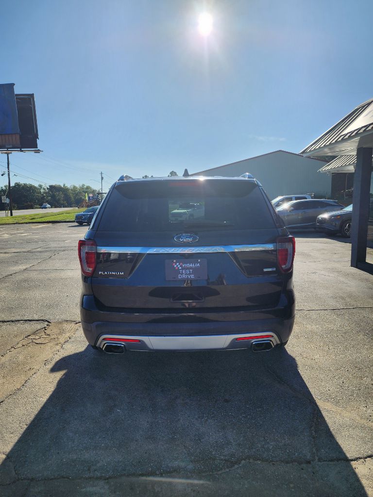 2017 Ford Explorer - $12,900