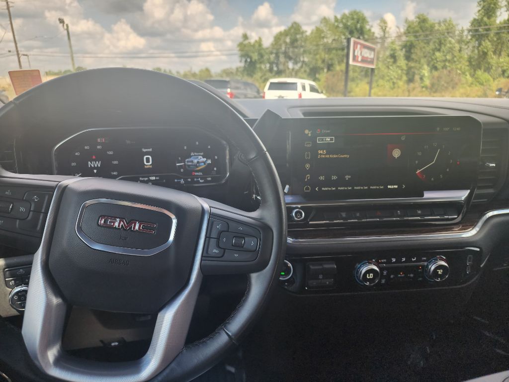2025 GMC Sierra Hd - $69,999