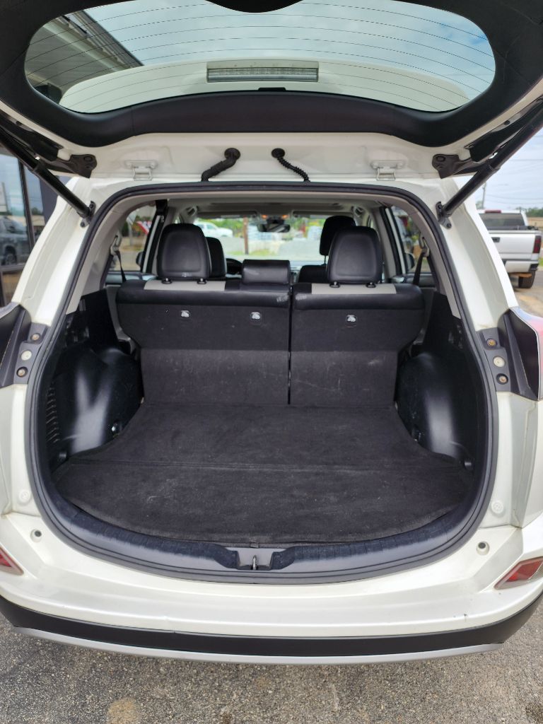 2018 Toyota RAV4 - $14,500