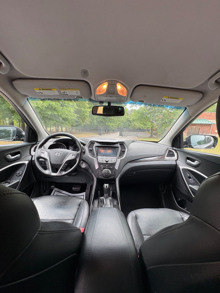 2014 Hyundai Santa Fe Sport - $5,400