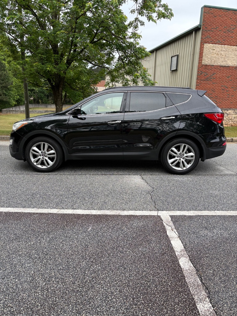 2014 Hyundai Santa Fe Sport - $5,400