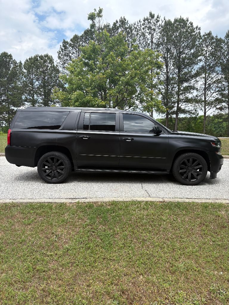 2015 Chevrolet Suburban - $12,900