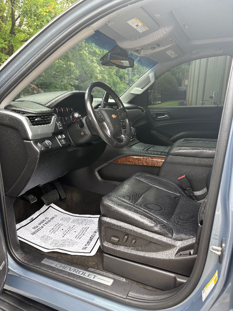 2015 Chevrolet Suburban - $12,900