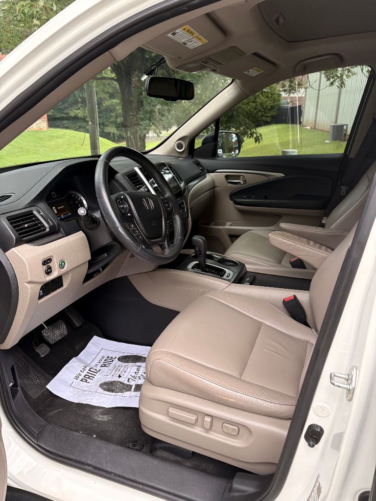 2017 Honda Pilot - $11,900