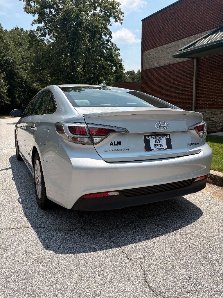 2017 Hyundai Sonata - $8,900