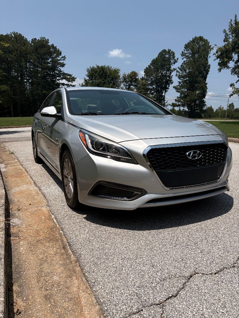 2017 Hyundai Sonata - $8,900