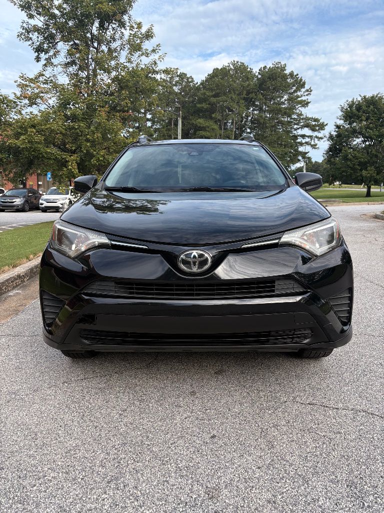 2018 Toyota RAV4 - $10,900