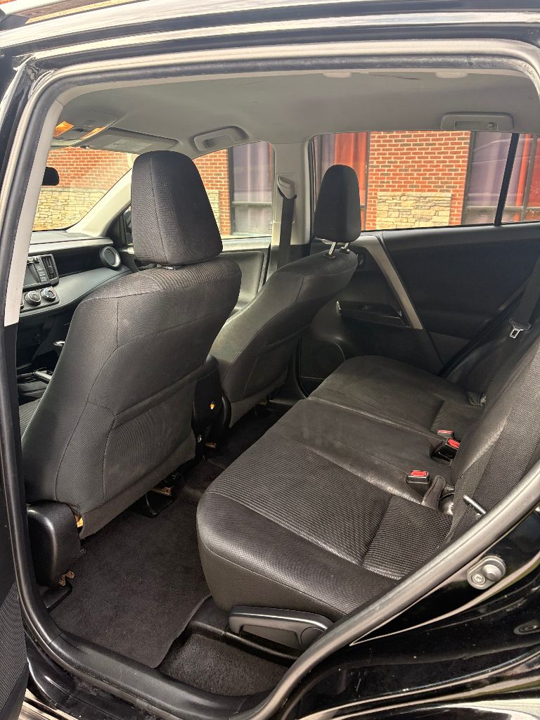 2018 Toyota RAV4 - $10,900