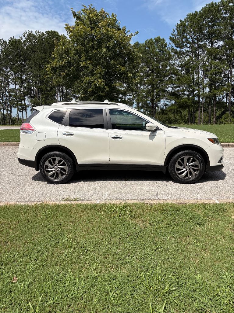 2015 Nissan Rogue - $5,900