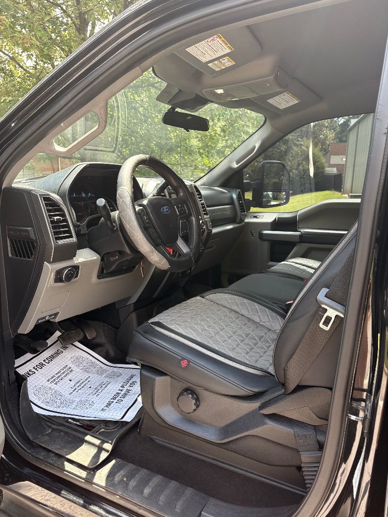 2020 Ford F-350 - $29,900
