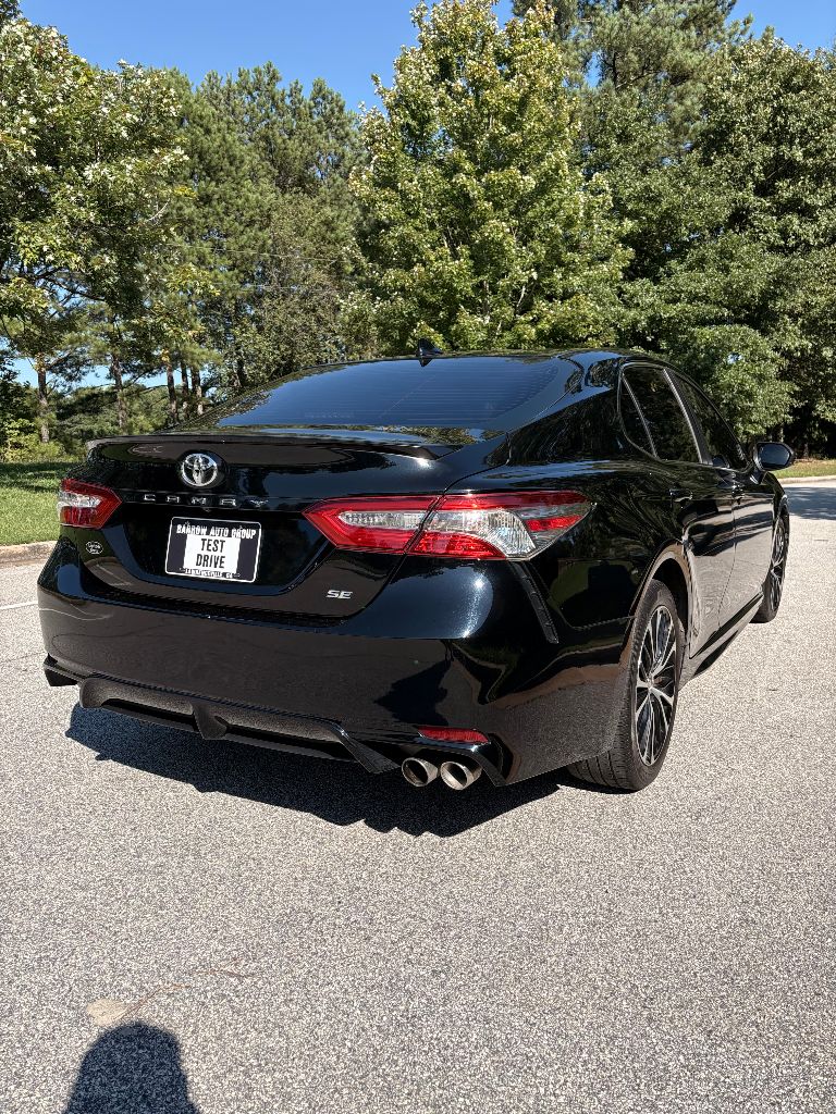 2019 Toyota Camry - $8,900