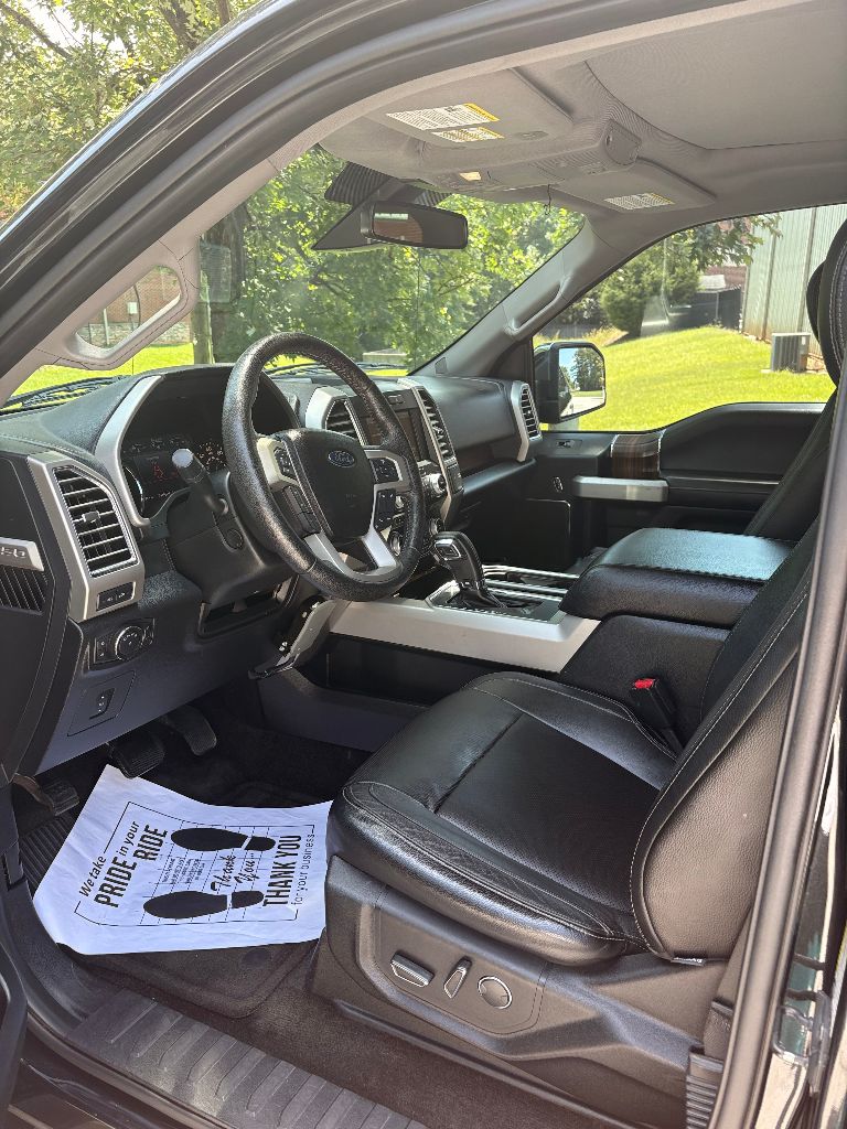 2015 Ford F-150 - $11,500