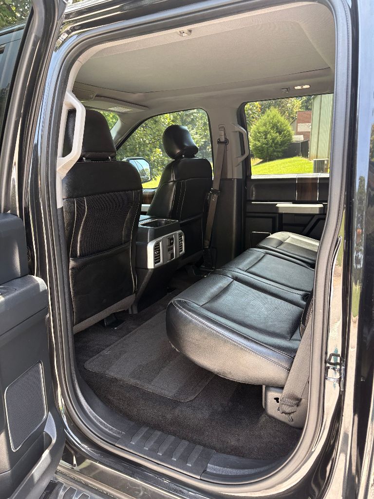 2015 Ford F-150 - $11,500