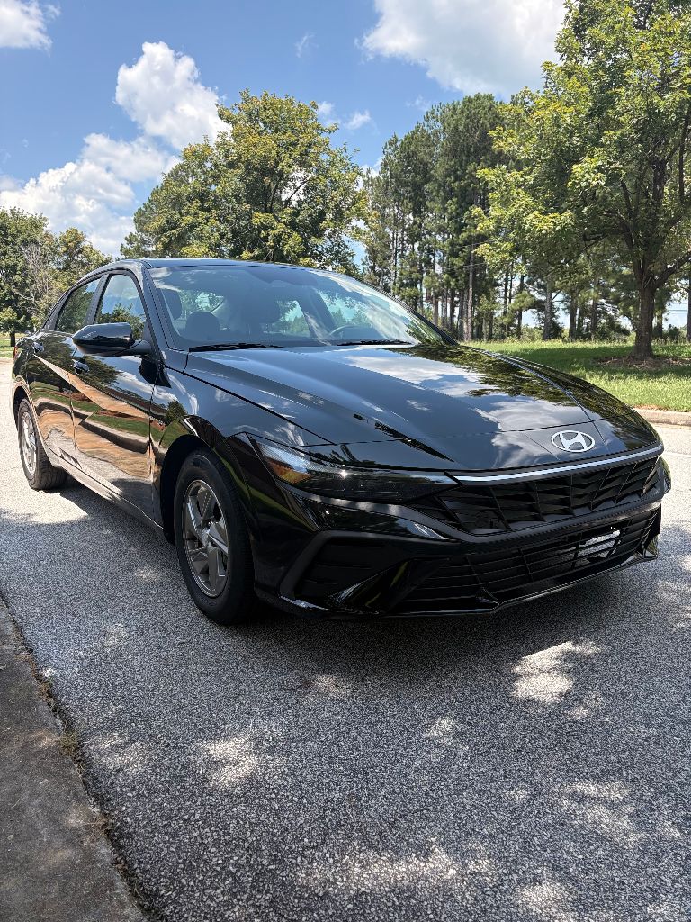 2025 Hyundai Elantra - $16,900