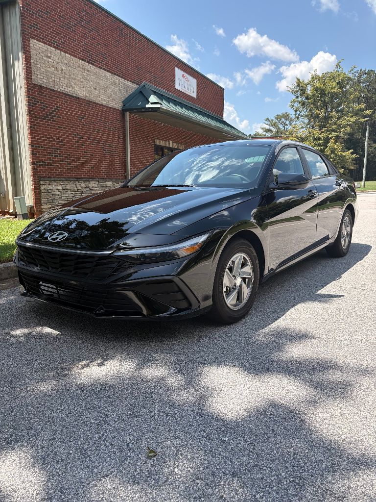 2025 Hyundai Elantra - $16,900