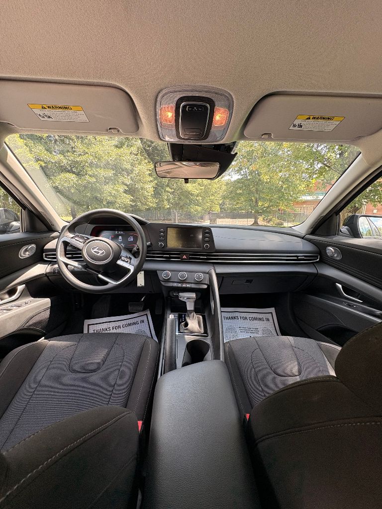 2025 Hyundai Elantra - $16,900