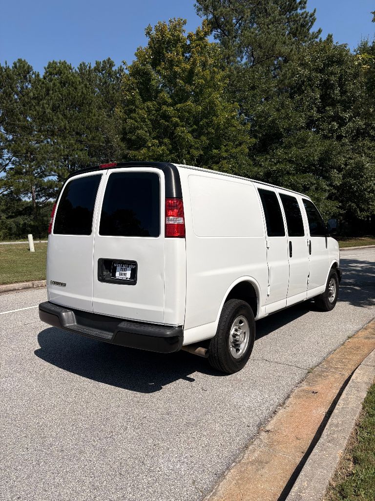 2017 Chevrolet Express - $6,900