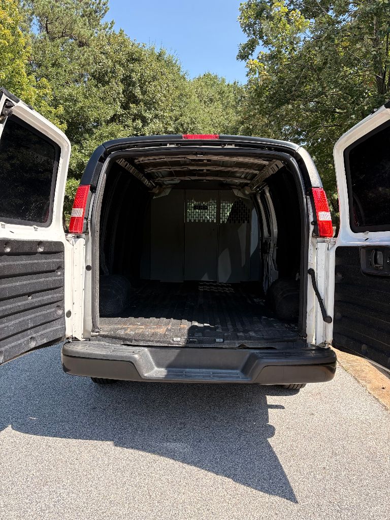 2017 Chevrolet Express - $6,900