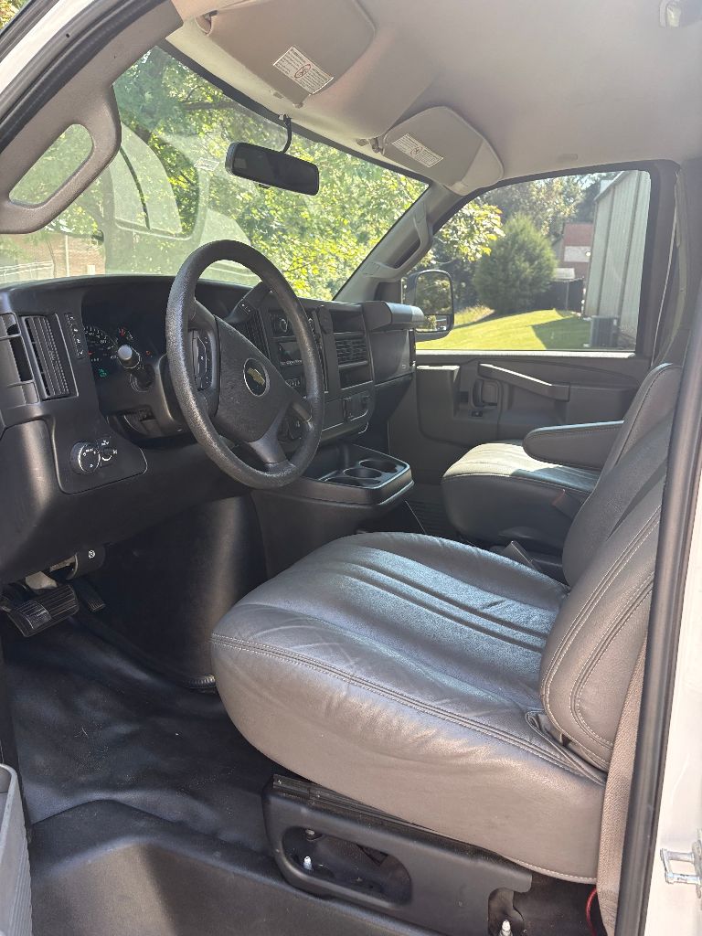 2017 Chevrolet Express - $6,900