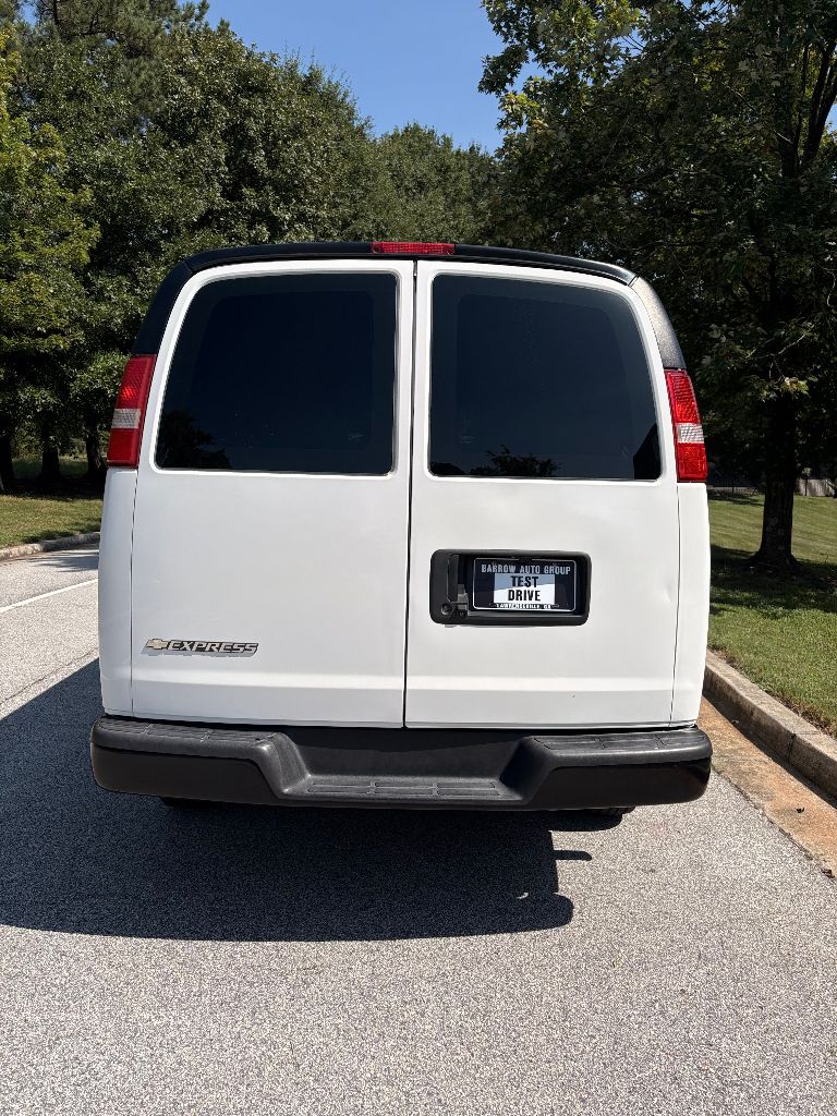 2017 Chevrolet Express - $6,900
