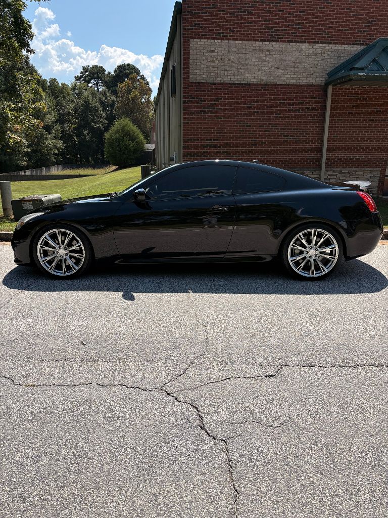 2011 INFINITI G - $8,900