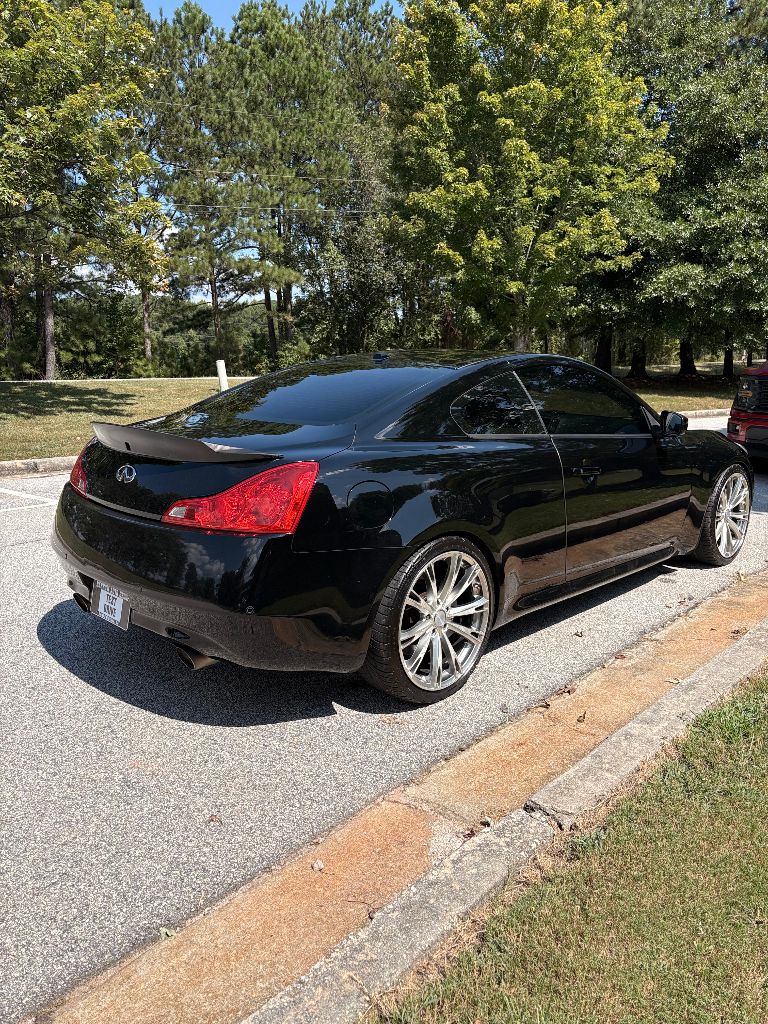 2011 INFINITI G - $8,900