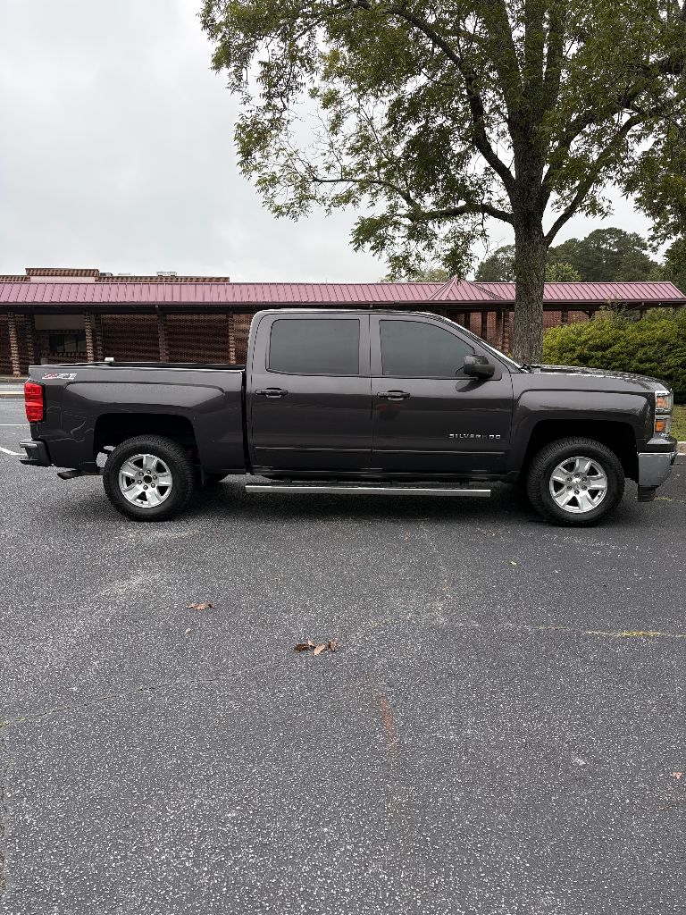 2015 Chevrolet Silverado - $11,900