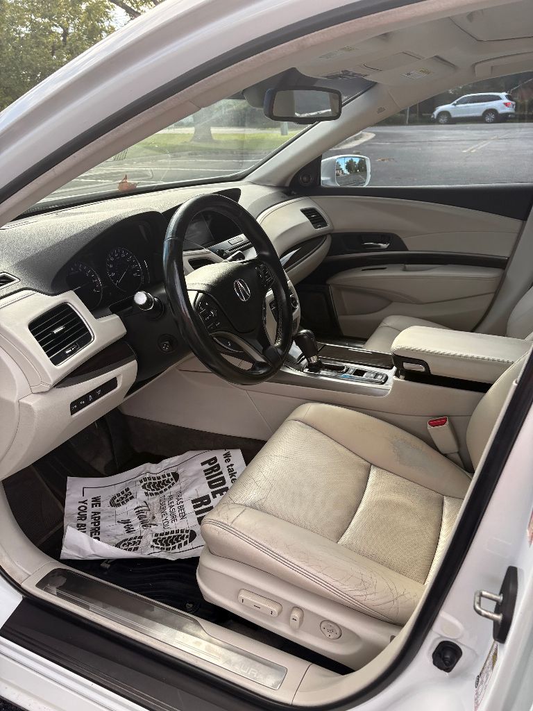 2015 Acura RL - $6,500
