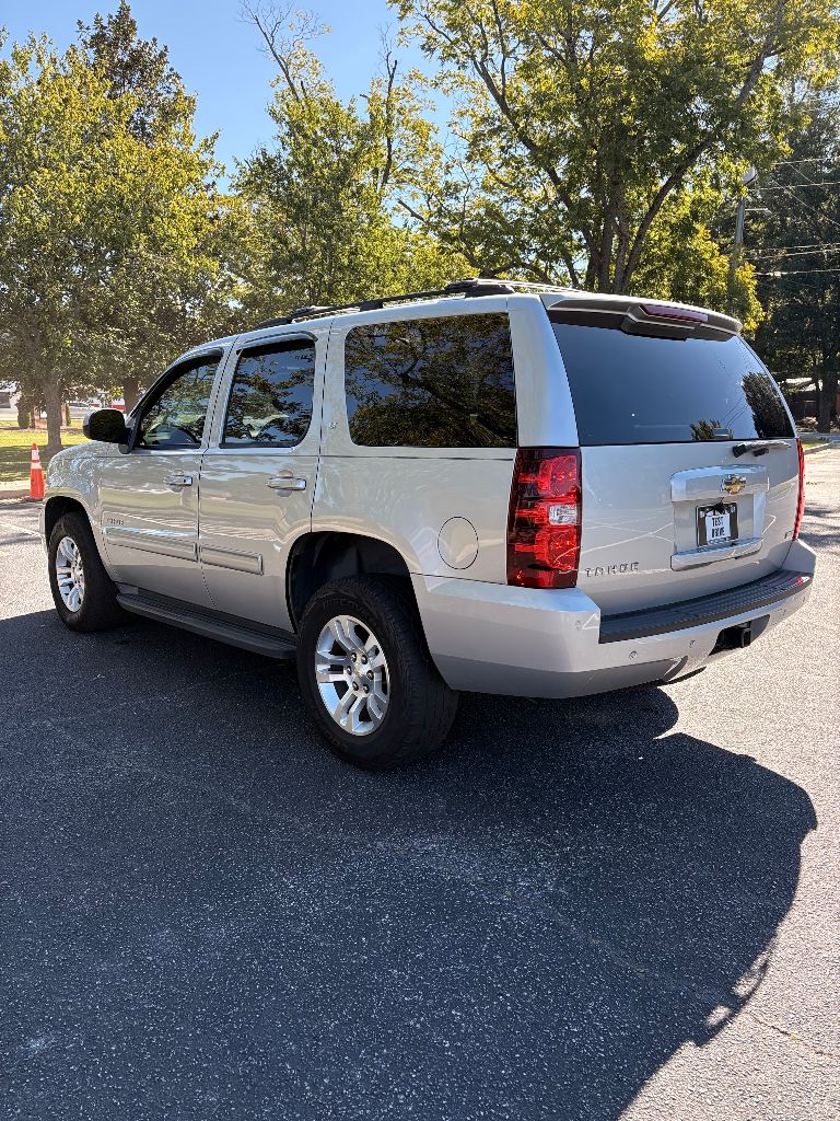 2011 Chevrolet Tahoe - $7,500