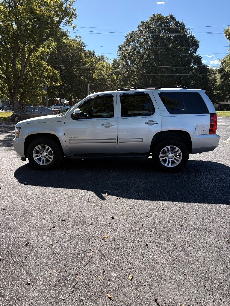2011 Chevrolet Tahoe - $7,500