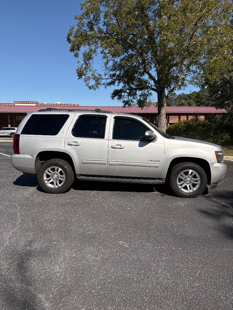 2011 Chevrolet Tahoe - $7,500