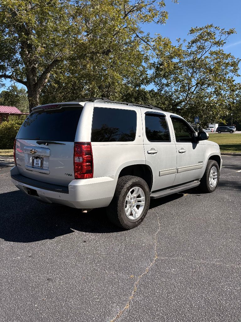 2011 Chevrolet Tahoe - $7,500
