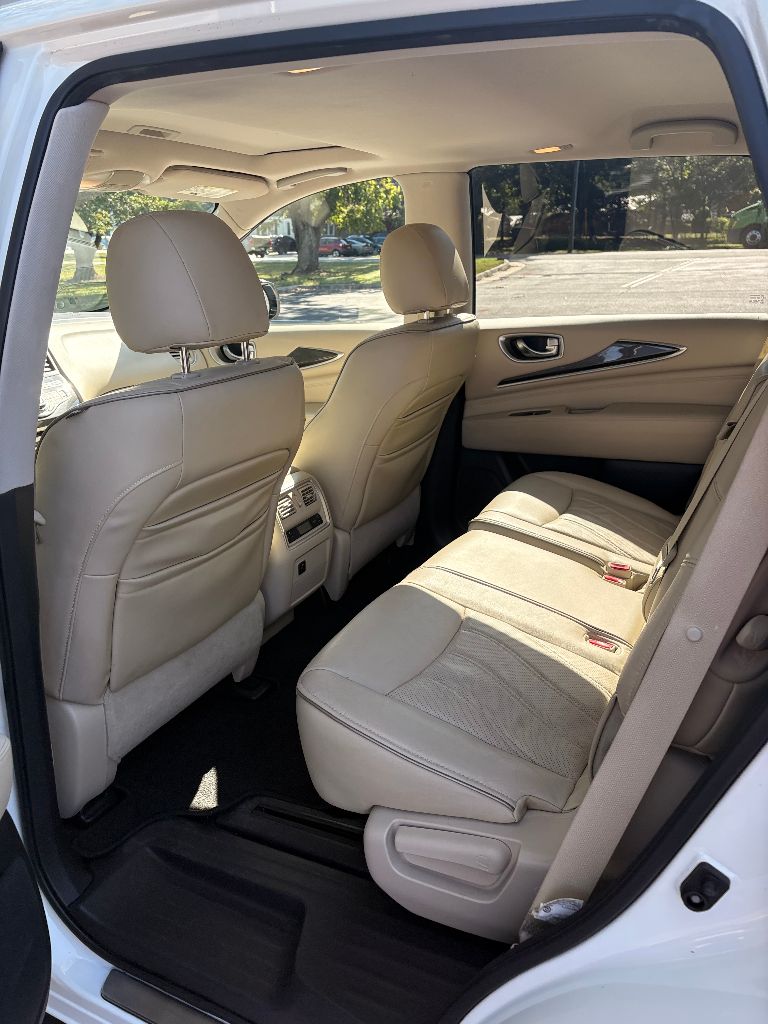 2017 INFINITI QX60 - $7,900