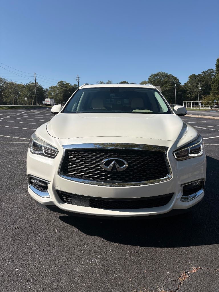 2017 INFINITI QX60 - $7,900