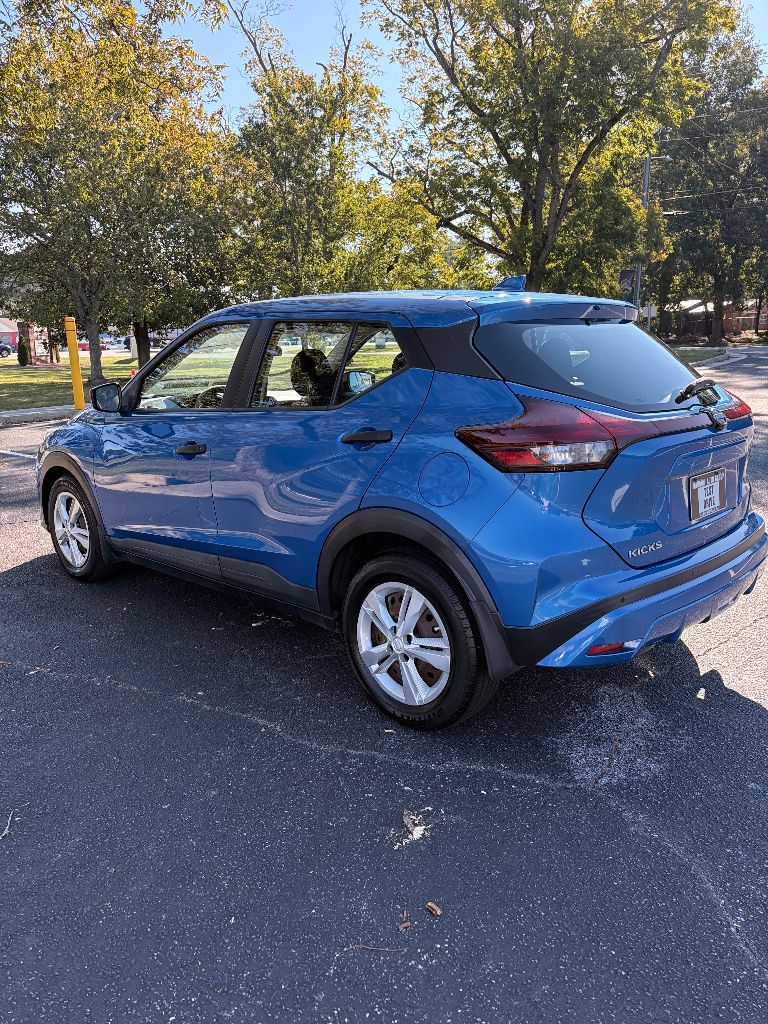 2022 Nissan Kicks - $6,900